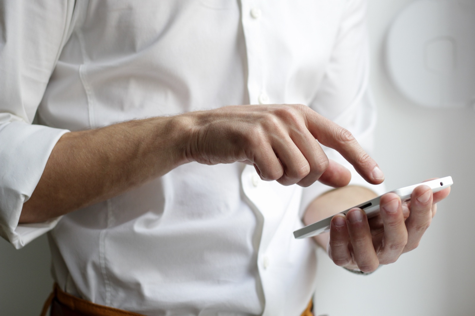 Understanding the Language of SMS: Abbreviations and Acronyms Explained